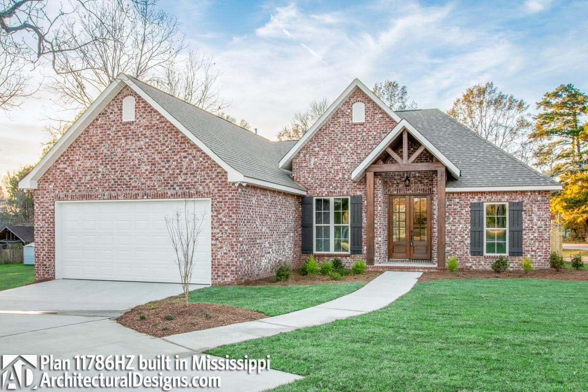 build gallery item - House Plan 11786HZ Comes to Life in Mississippi