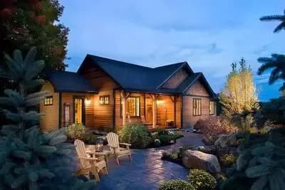 3 Bed House Plan with Vaulted Living Room and Master Suite