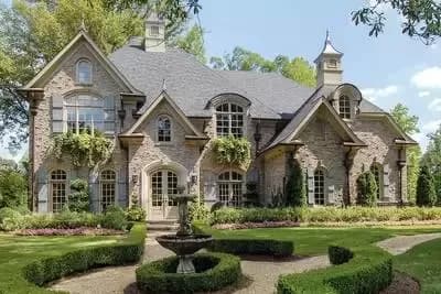 Master-Up Luxury House Plan - 5195 Sq Ft