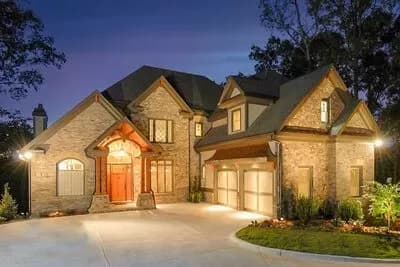 Soaring Outdoor Living Space