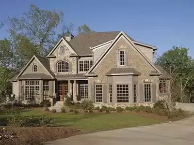 Distinctive Curb Appeal