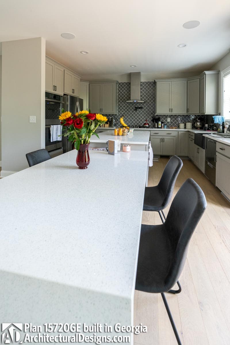 Client Photo id:  382035