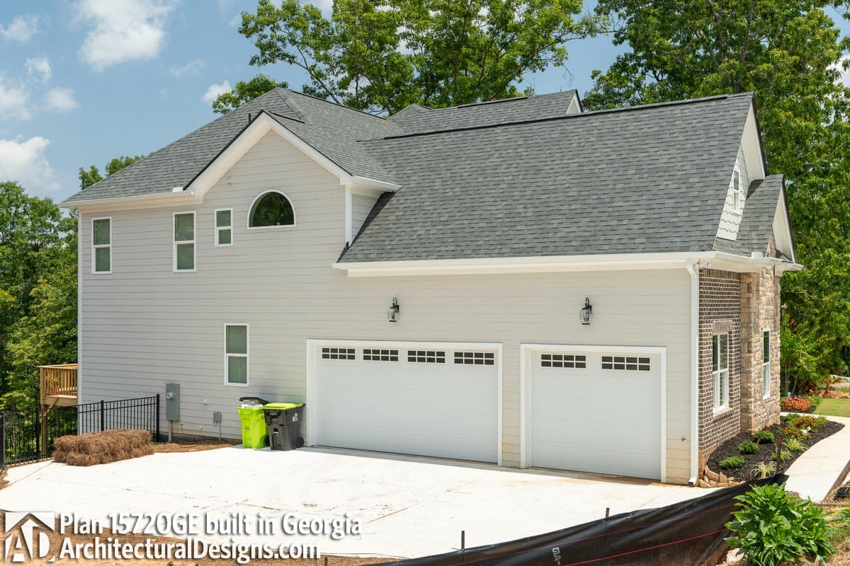 Client Photo id:  382042