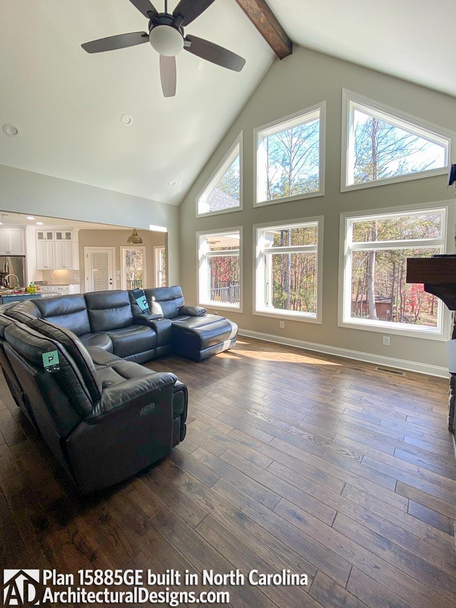 Client Photo id:  382489