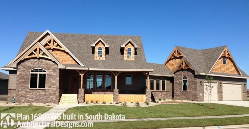 build gallery item - House Plan 16807WG comes to life in South Dakota on a flat lot