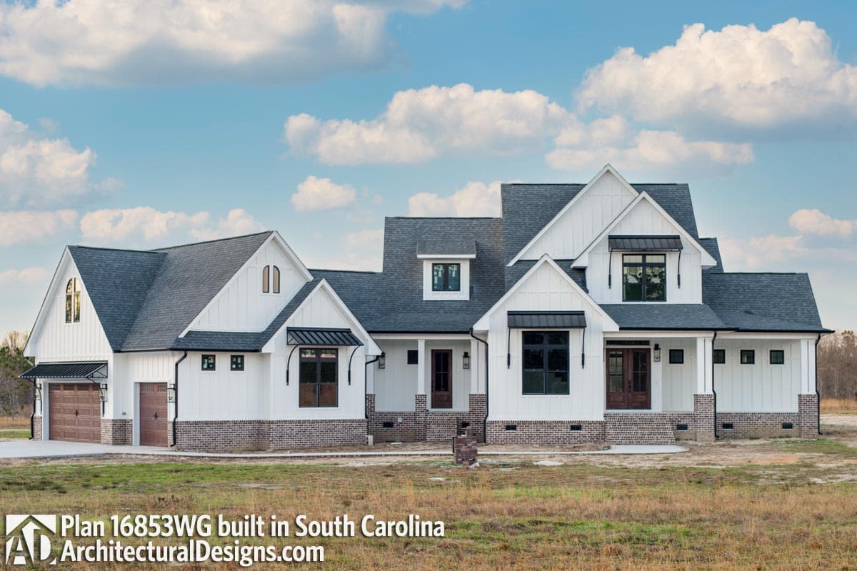 Plan 16853WG: Elegant 3-Bed Farmhouse with Great Outdoor Living Spaces - 2984 Sq Ft - Image #12 - Country, Craftsman, Farmhouse, Modern Farmhouse, New American, Traditional