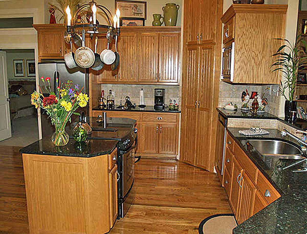 Plan 16855WG: Cute Bungalow with Detached Garage - 1657 Sq Ft - Image #8 - Bungalow, Cottage, Craftsman, Traditional