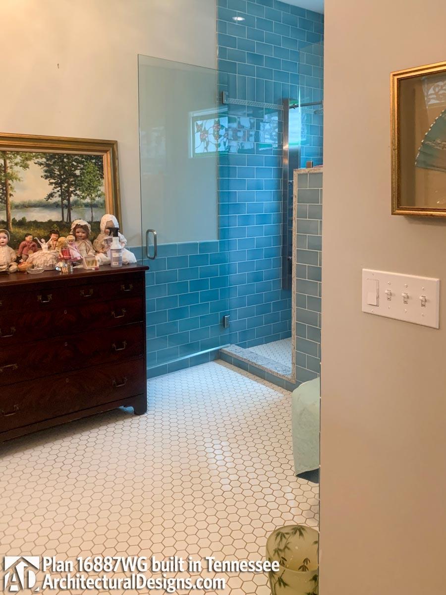 Client Photo id:  387690