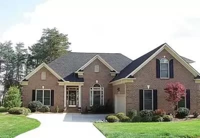 3-Bed House Plan with Views to Rear