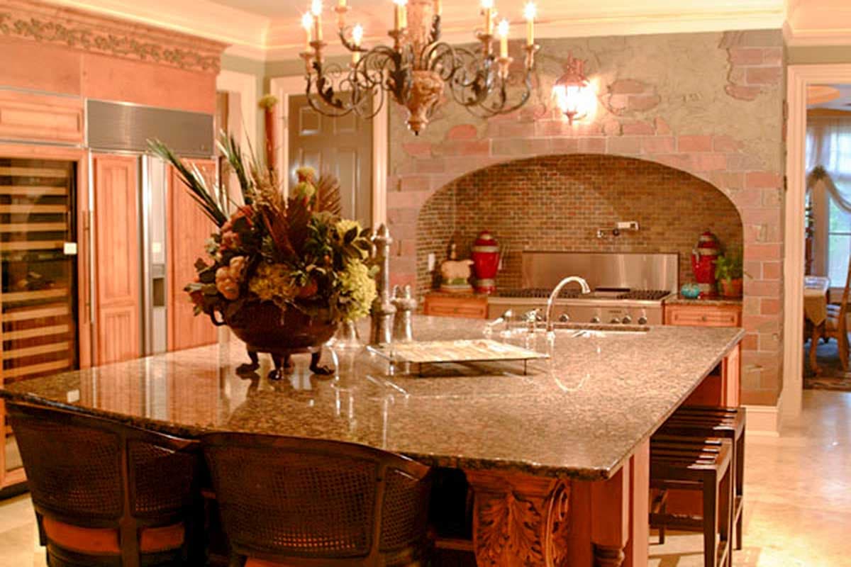 Plan 17539LV: 5-Bed Mediterranean Stunner - Image #10 - European, Mediterranean