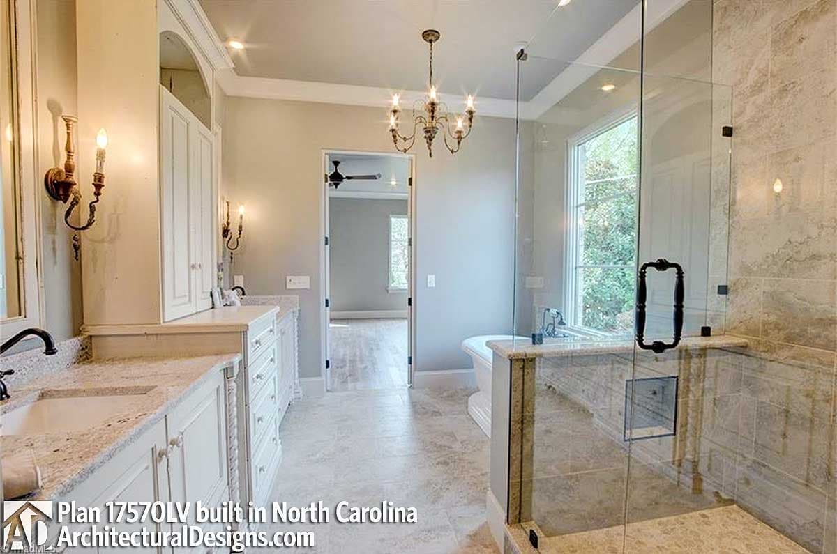 Client Photo id:  230213