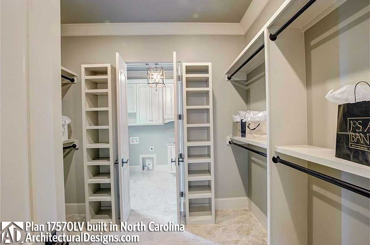 Client Photo id:  230215