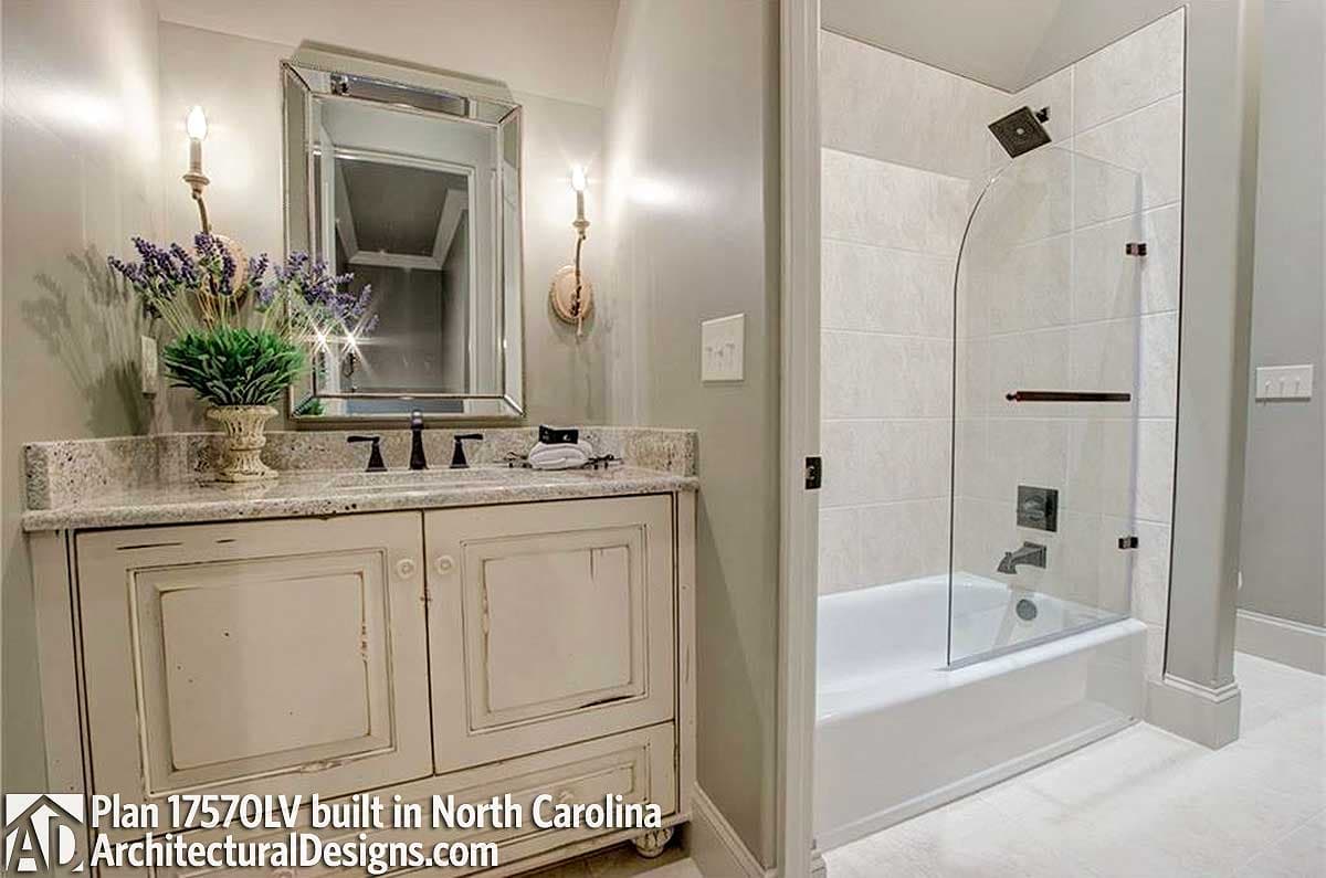 Client Photo id:  230217