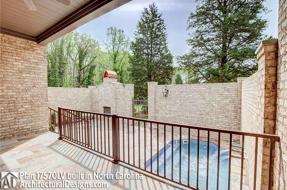 Client Photo id:  230178