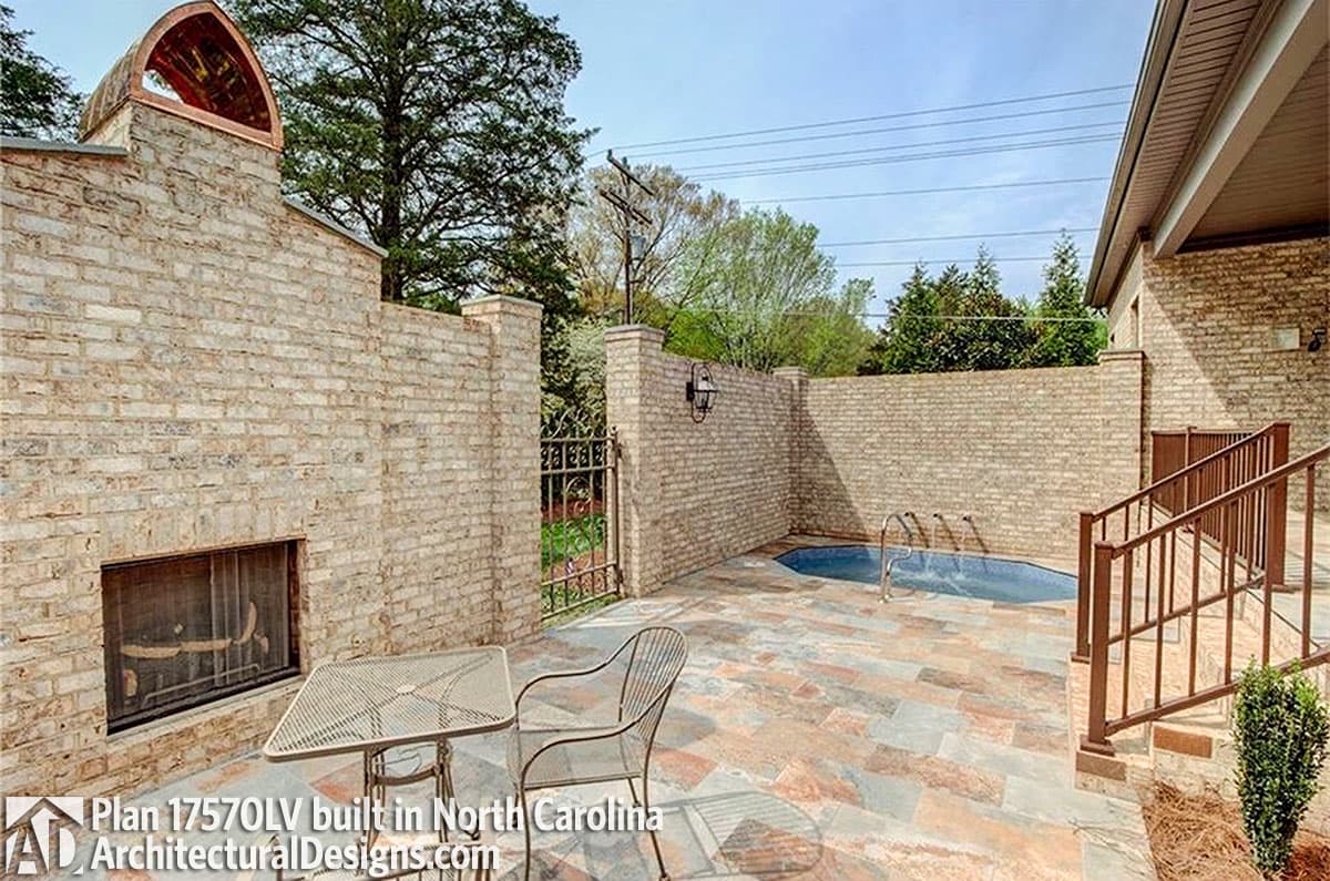 Client Photo id:  230179