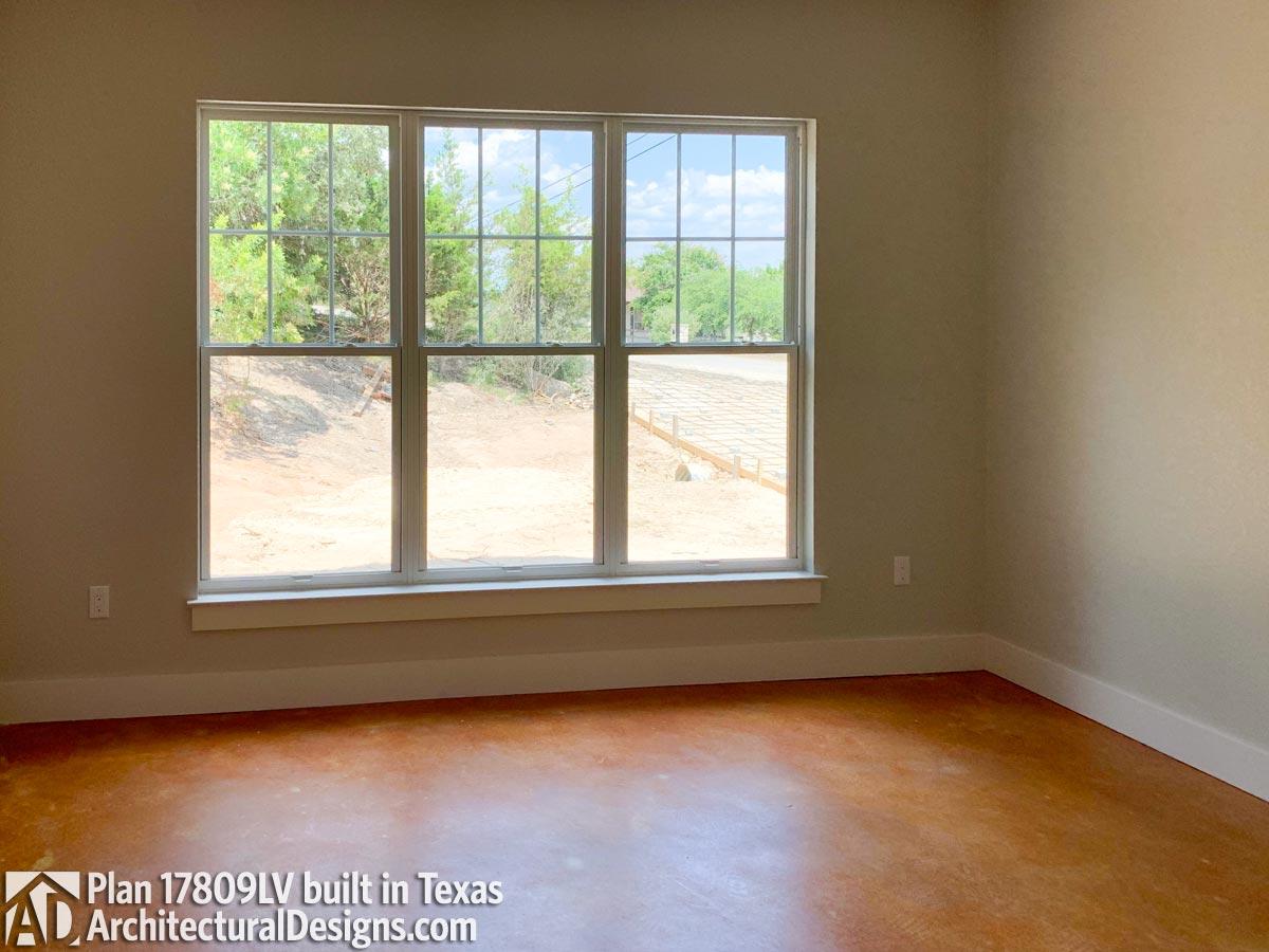 Client Photo id:  309120