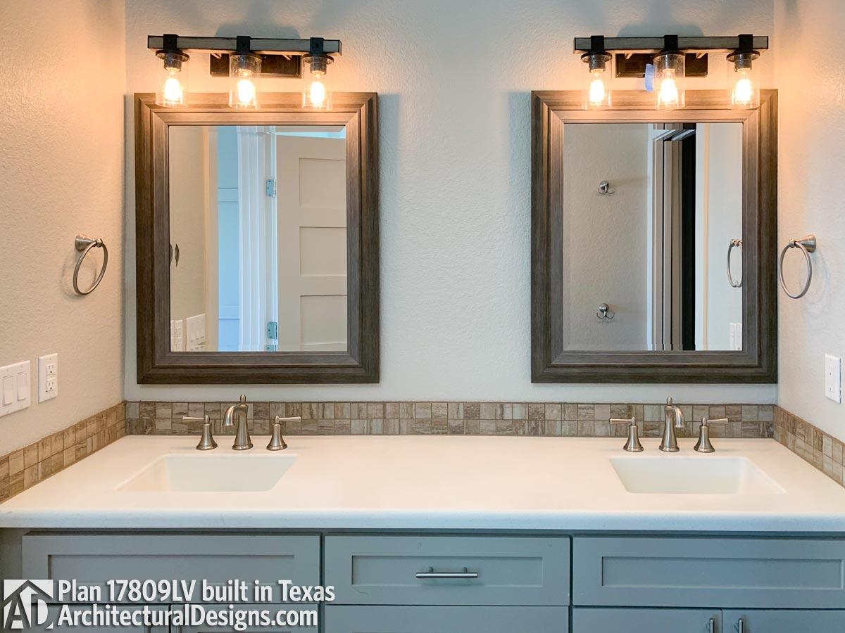 Client Photo id:  309121