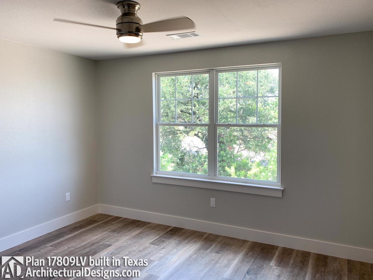 Client Photo id:  309128