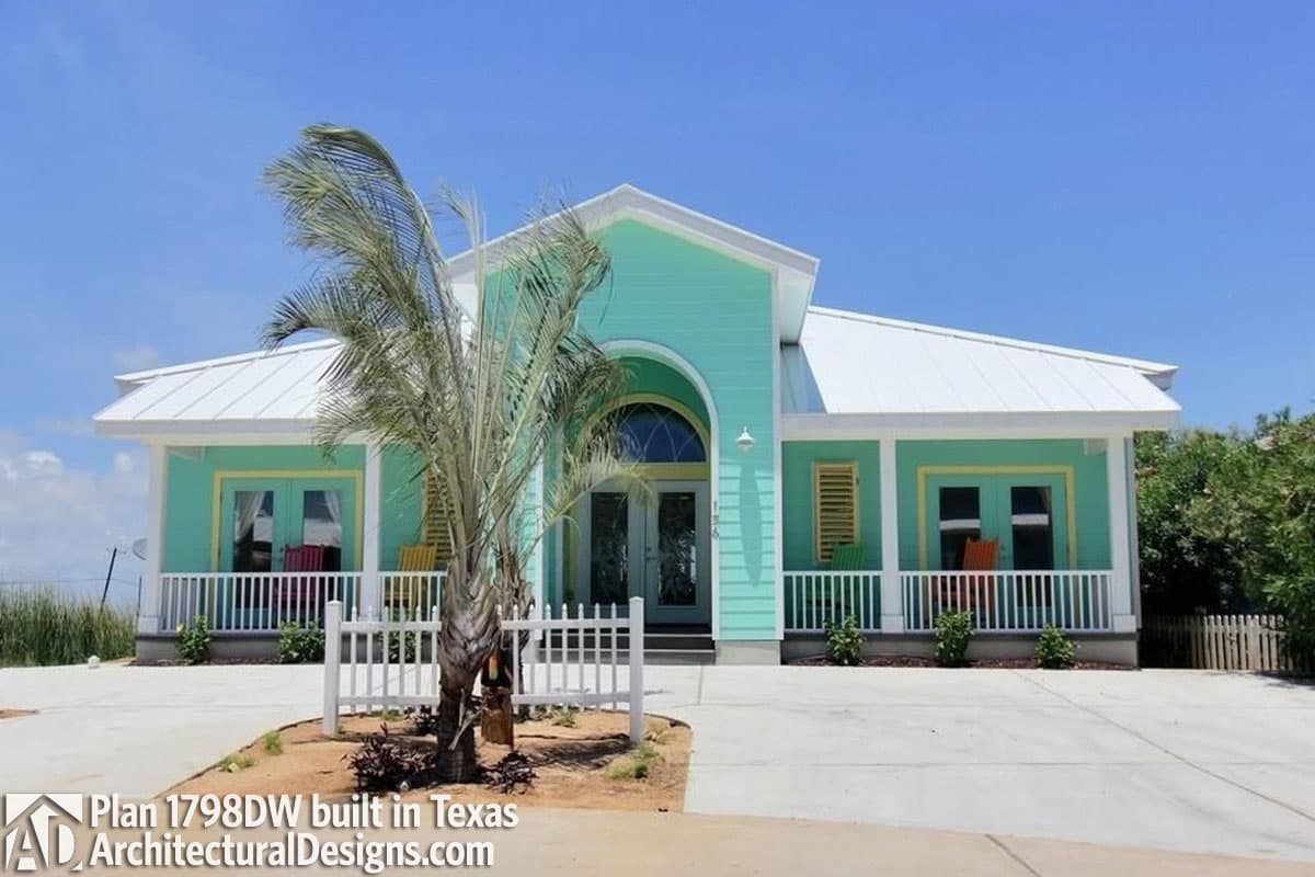 build gallery item - House Plan 1798DW comes to life in Texas!