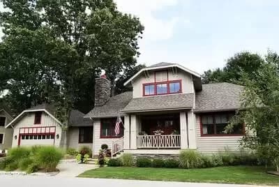 Bungalow with Den-Like Breezeway - 1517 Sq Ft