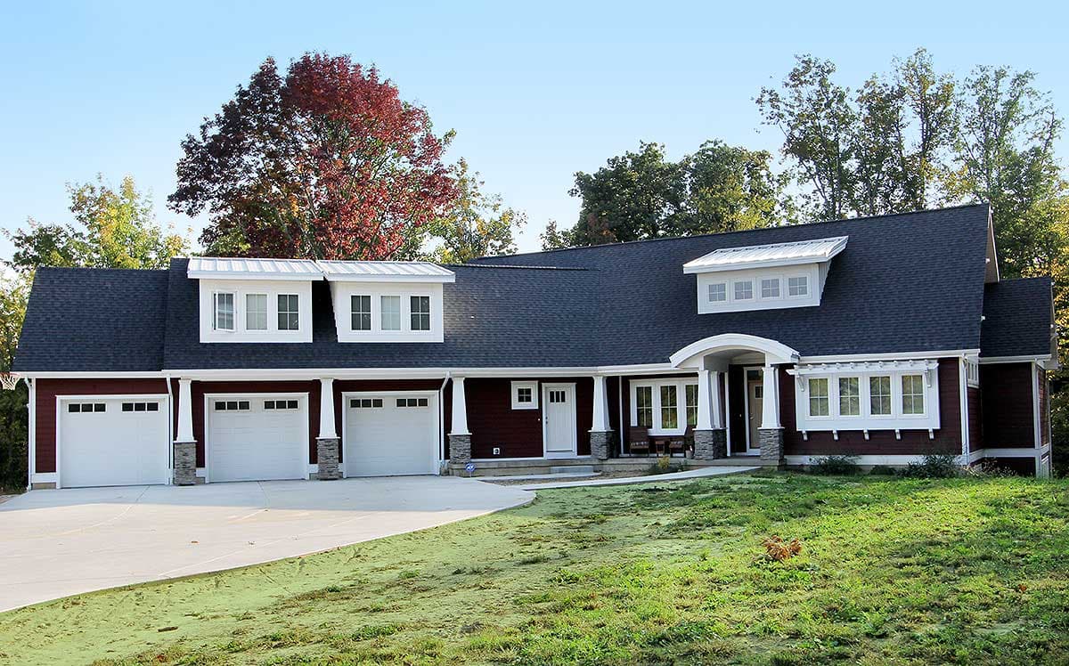 Plan 18249BE: Modern Farmhouse with Angled Garage with Apartment Above - 1980 Sq Ft - Image #4 - Country, Craftsman, Modern Farmhouse, New American, Traditional