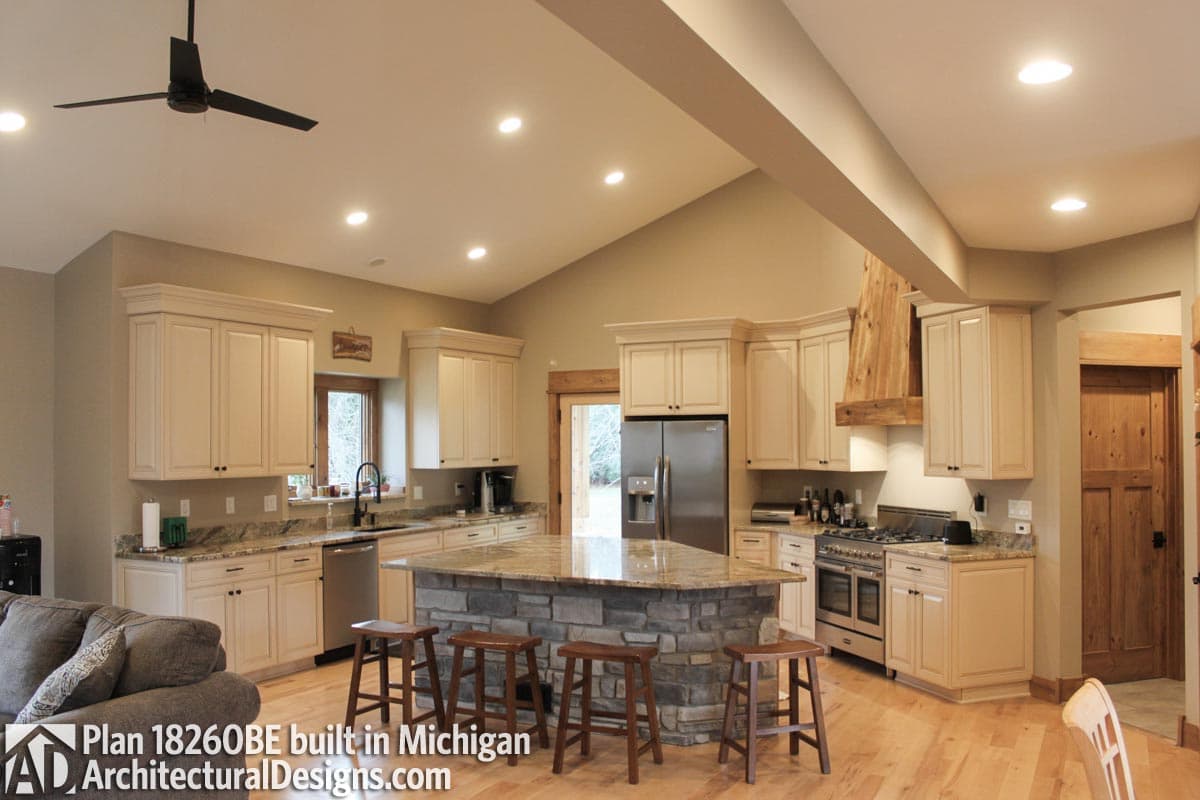 Client Photo id:  272175