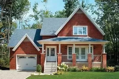 Cute Cottage with 2 Upstairs Bedrooms