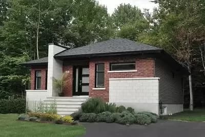 Contemporary Bungalow With 2 Beds
