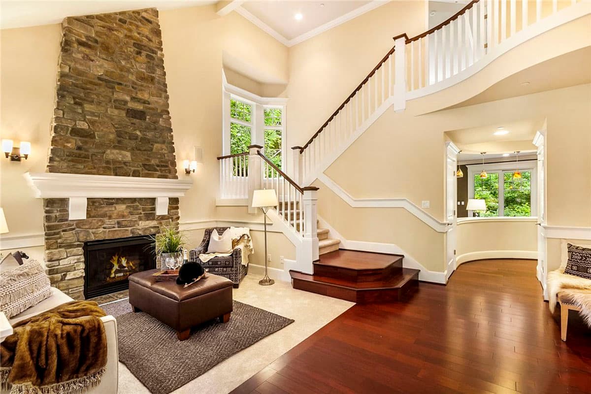 Plan 23191JD: Circular Hallway Adds Visual Appeal - Image #4 - Craftsman, Northwest