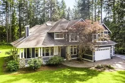 Sunken Family Room Defined by Columns