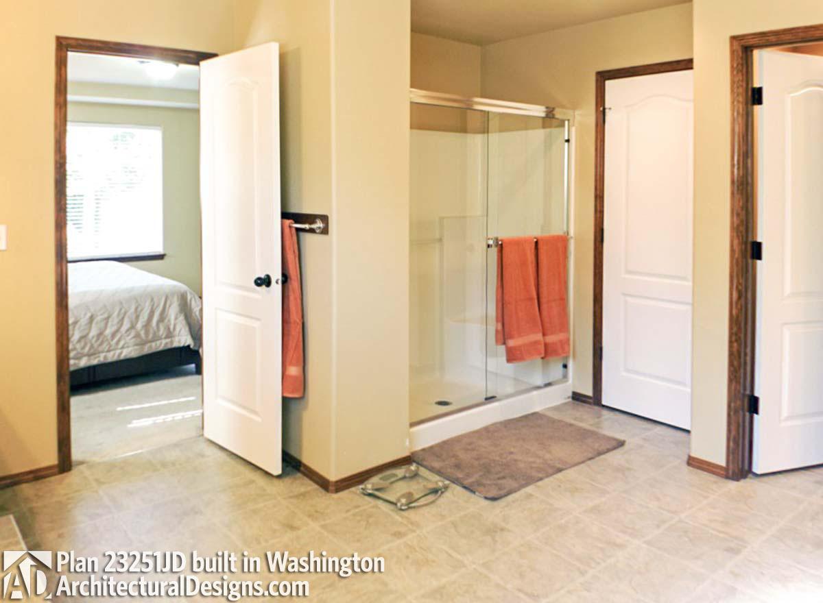 Client Photo id:  379133