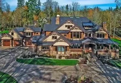 Craftsman Masterpiece with Studio