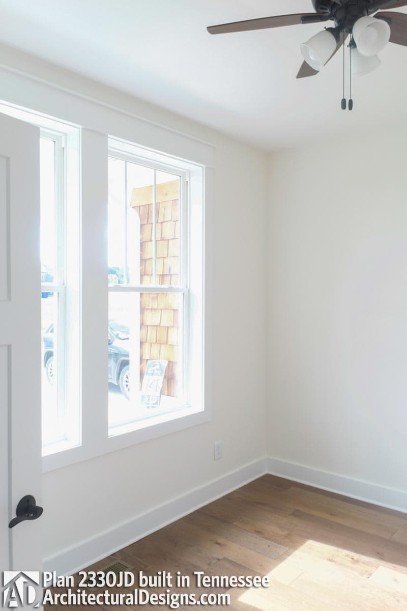 Client Photo id:  352179