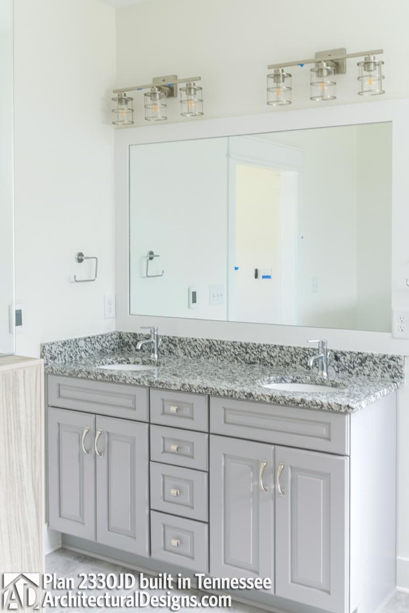 Client Photo id:  352174