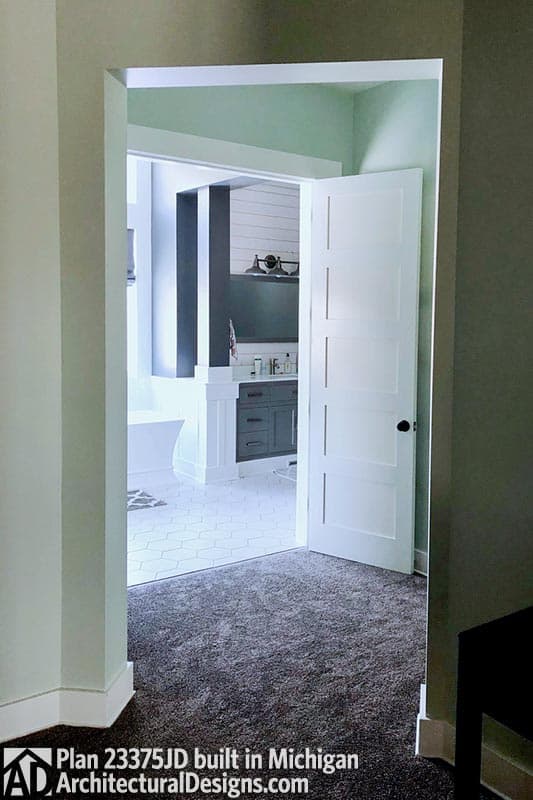 Client Photo id:  234399