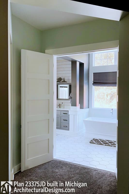 Client Photo id:  234403