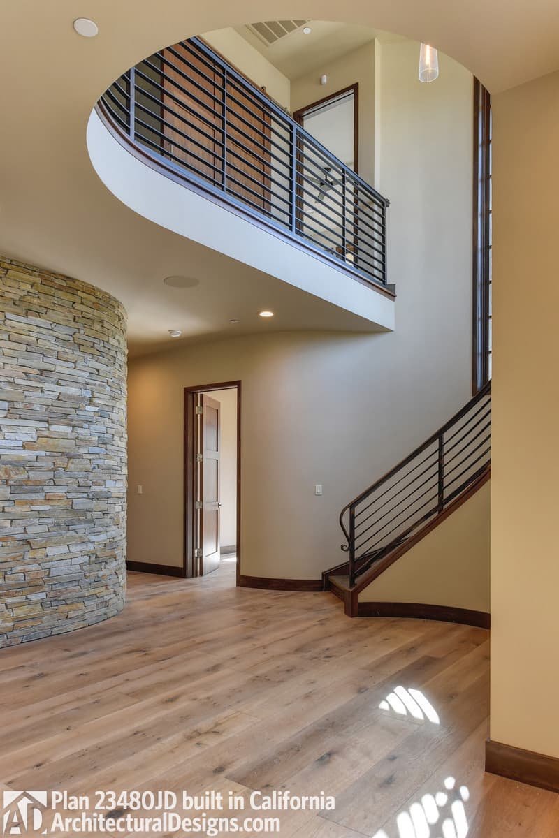 Client Photo id:  169069