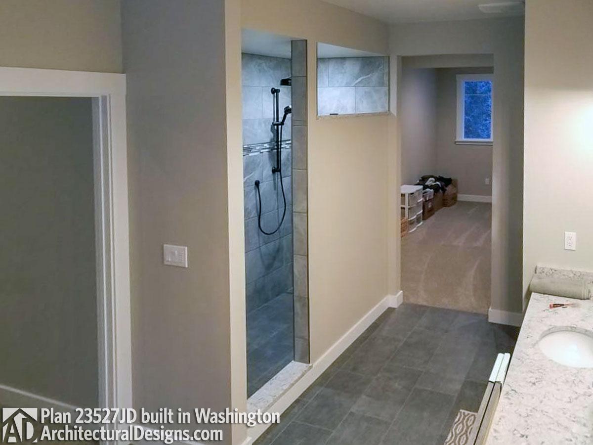 Client Photo id:  238451