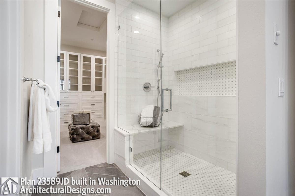 Client Photo id:  300372