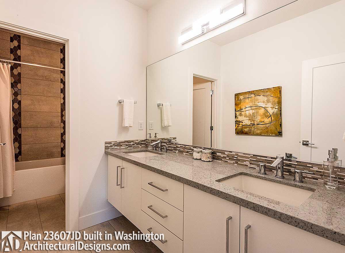 Client Photo id:  327546