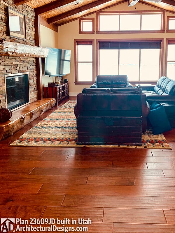 Client Photo id:  284340