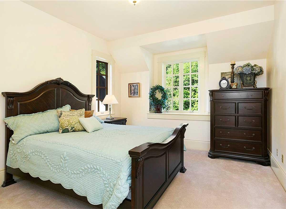 Plan 2366JD: Charming Cottage with Greatroom Design - Image #19 - Northwest