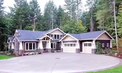 4 Bed Rambler with Vaulted Great Room