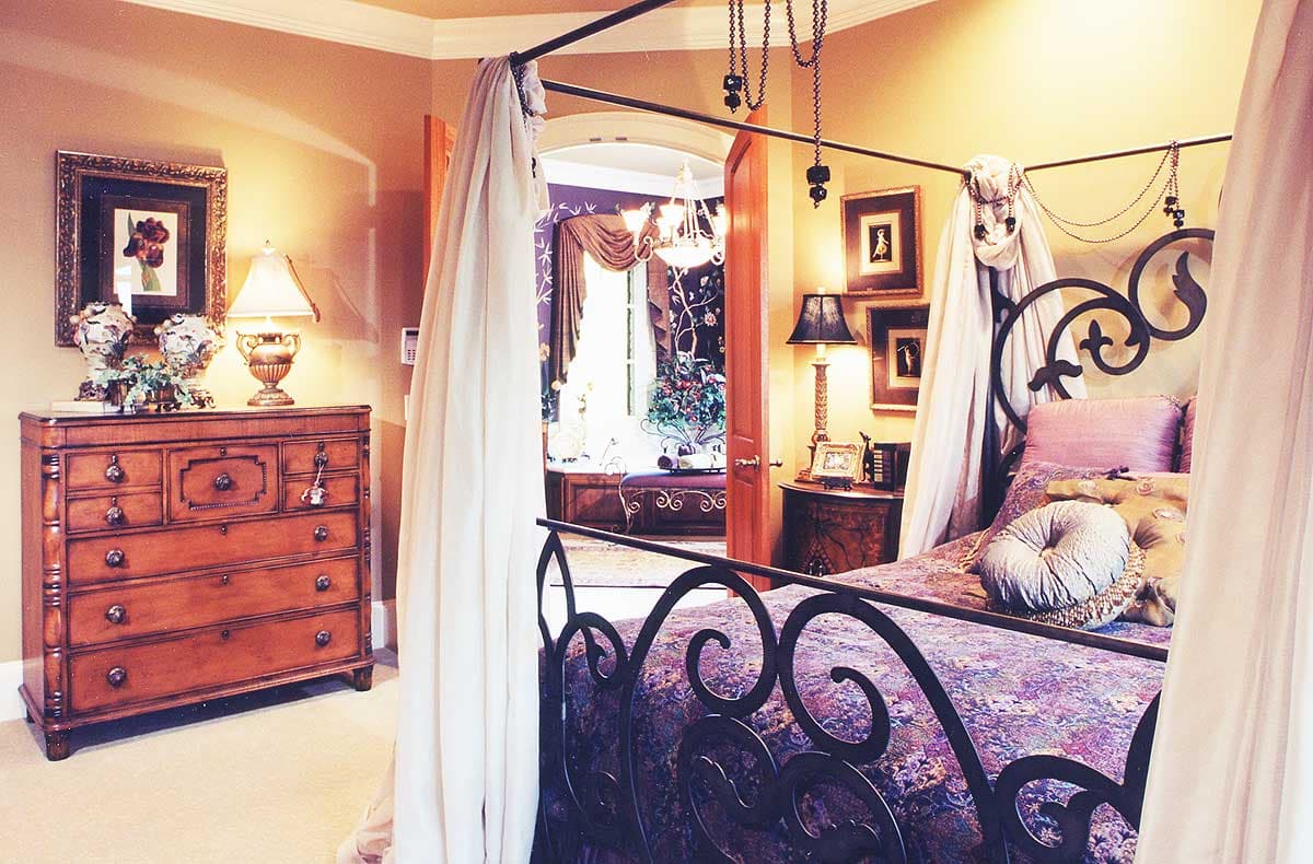 Plan 24346TW: Luxury 4-Bed Home Plan with Optional Finished Lower Level with Game Room and Display Garage - Image #16 - Craftsman, Southern, Traditional