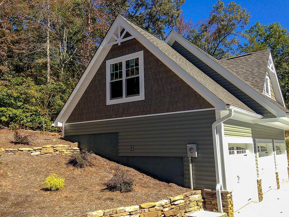 Plan 29839RL: Rustic 3-Bay Garage Apartment House Plan - 679 Sq Ft - Image #4 - Carriage