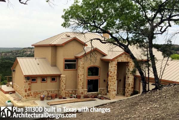 build gallery item - House Plan 31130D comes to life in Texas