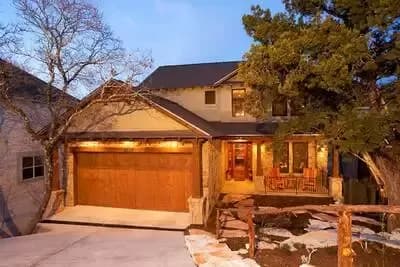 Rustic Craftsman Cottage