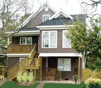 Coastal Cottage with Rental Apartment