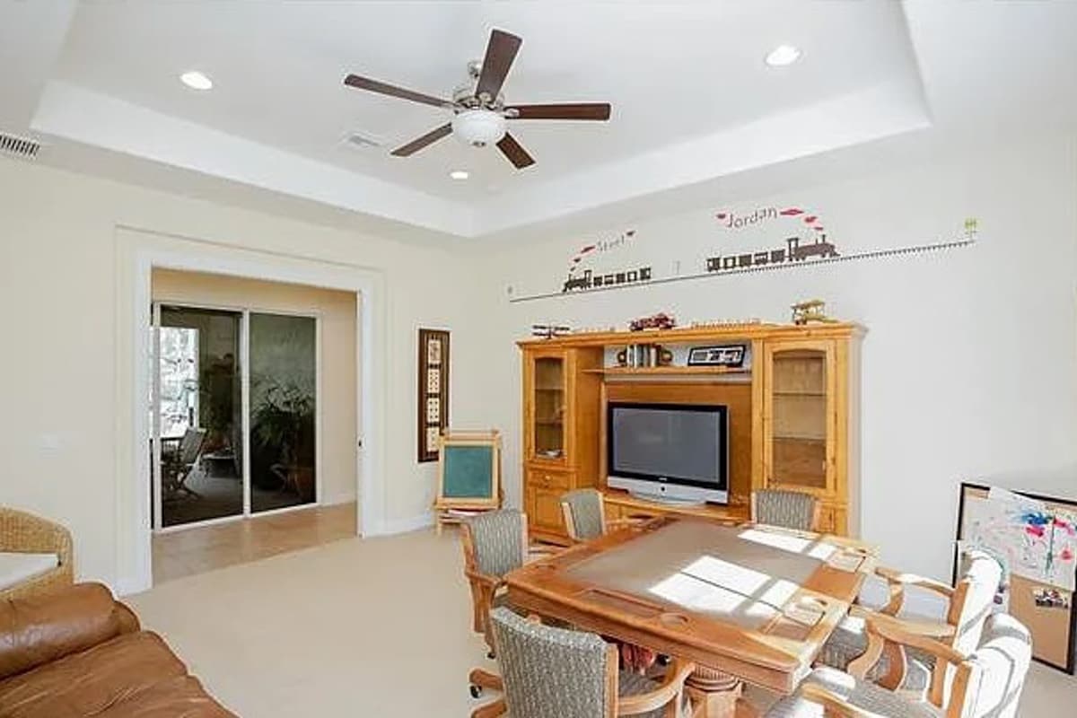 Plan 31805DN: One Level Florida House Plan with Courtyard Living Space - 4038 Sq Ft - Image #8 - European, Florida-Style, Mediterranean, Southwest, Spanish