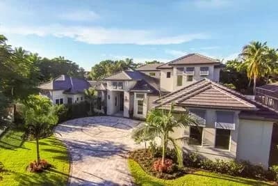 Covered Lanai Down and Balconies Up